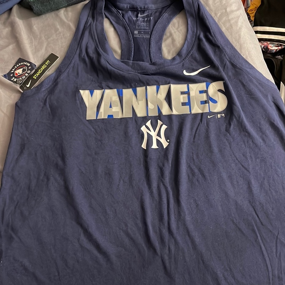 Brand new womens Nike Yankees tank top